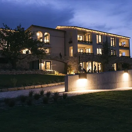 Apartahotel Alemany 3*